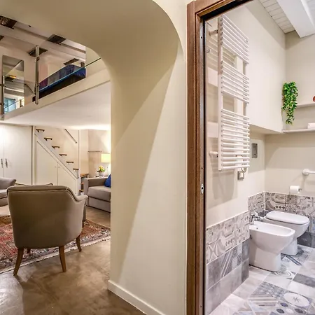 Chiaia Loft * نابولي