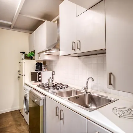 Chiaia Loft شقة
